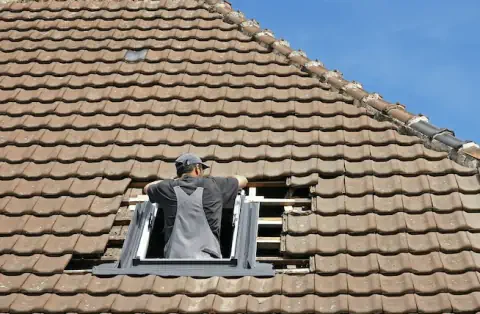 Pose de velux - Montigny-Lencoup